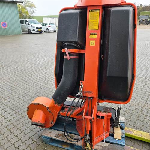 Kubota Græsopsamler - Μηχανήματα κήπου: φωτογραφία 2 Kubota Græsopsamler - Μηχανήματα κήπου: φωτογραφία 2