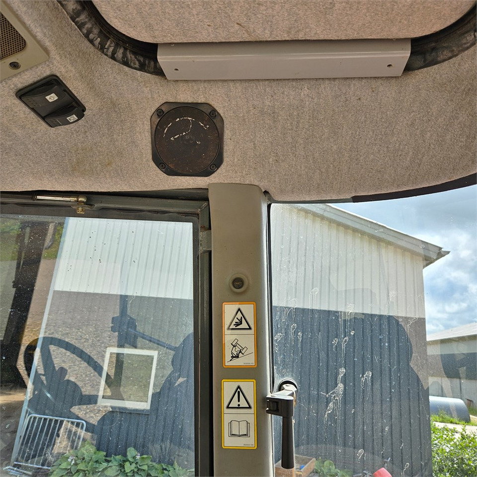 Τρακτέρ Massey Ferguson 4270: φωτογραφία 24
