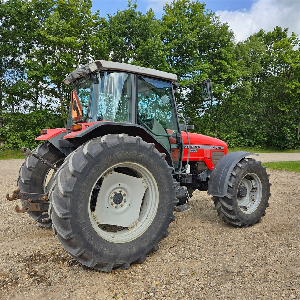 Massey Ferguson 4270 - Τρακτέρ: φωτογραφία 3 Massey Ferguson 4270 - Τρακτέρ: φωτογραφία 3