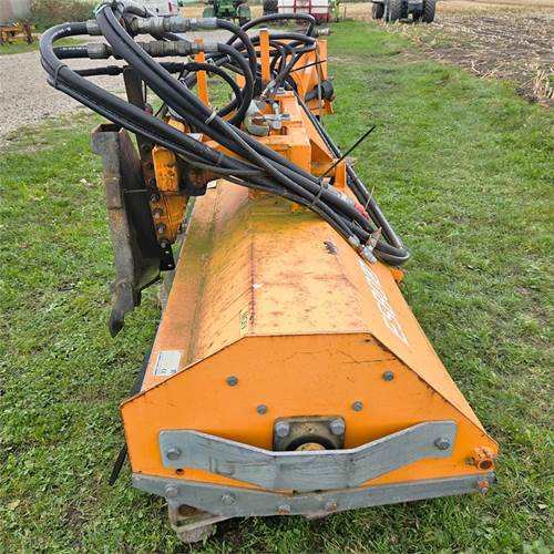 Nesbo KS 1500 H - Χλοοκοπτικό: φωτογραφία 4 Nesbo KS 1500 H - Χλοοκοπτικό: φωτογραφία 4