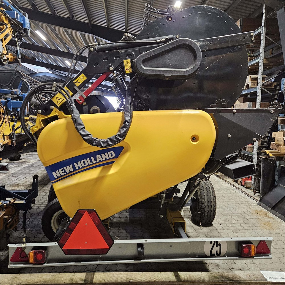 New Holland CT14 - Μηχανή συγκομιδής: φωτογραφία 5 New Holland CT14 - Μηχανή συγκομιδής: φωτογραφία 5
