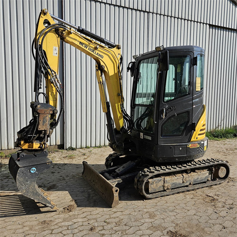 New Holland E26C - Μίνι εκσκαφέας: φωτογραφία 3 New Holland E26C - Μίνι εκσκαφέας: φωτογραφία 3