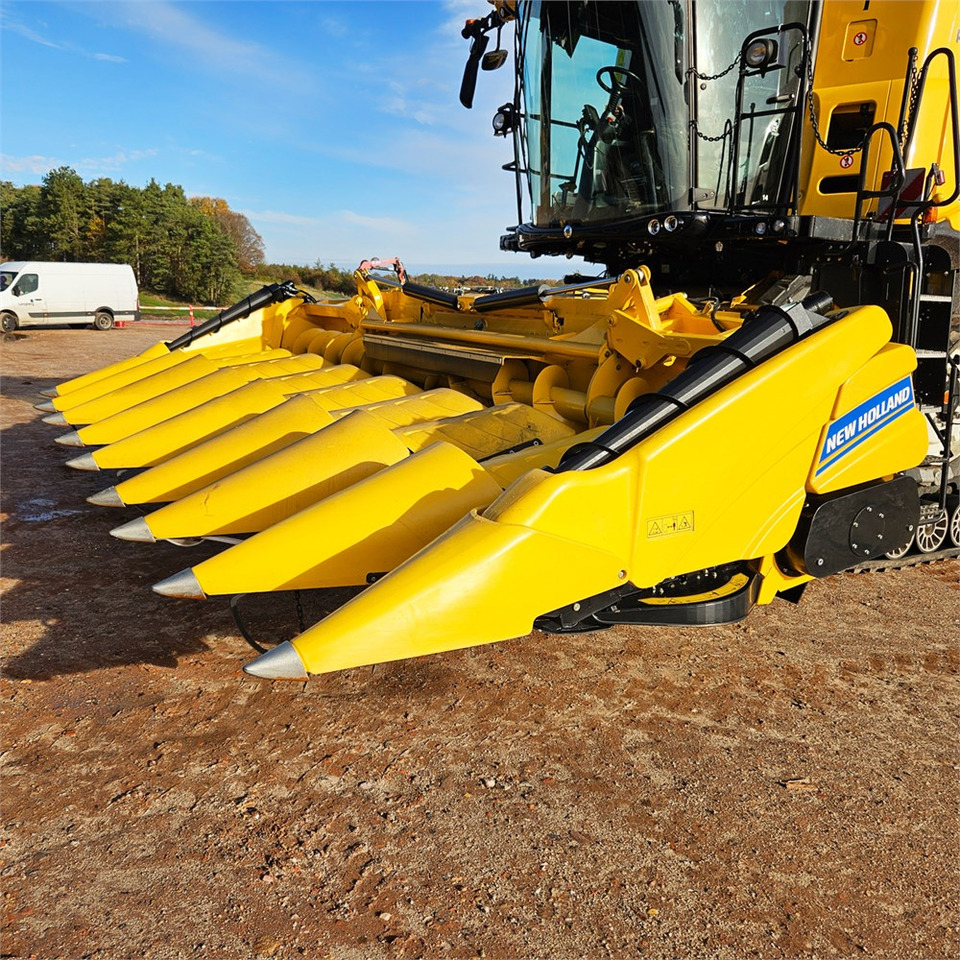 New Holland F8 - Μηχανή συγκομιδής: φωτογραφία 1 New Holland F8 - Μηχανή συγκομιδής: φωτογραφία 1