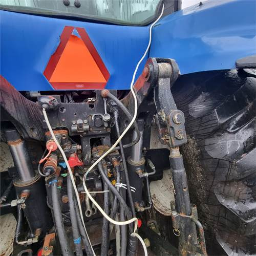 Τρακτέρ New Holland T8050 Class 5: φωτογραφία 28