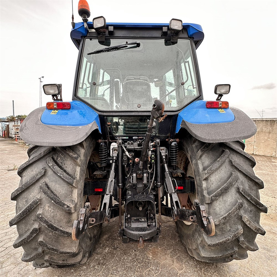 New Holland TM140 - Τρακτέρ: φωτογραφία 5 New Holland TM140 - Τρακτέρ: φωτογραφία 5