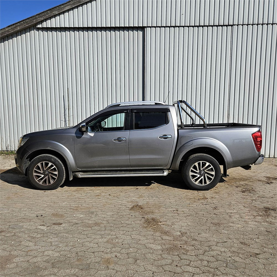 Nissan Navara - Ημιφορτηγό: φωτογραφία 2 Nissan Navara - Ημιφορτηγό: φωτογραφία 2