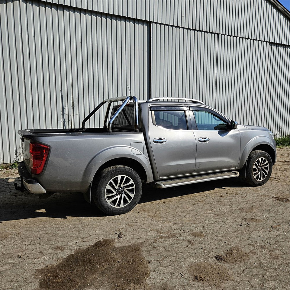Nissan Navara - Ημιφορτηγό: φωτογραφία 5 Nissan Navara - Ημιφορτηγό: φωτογραφία 5