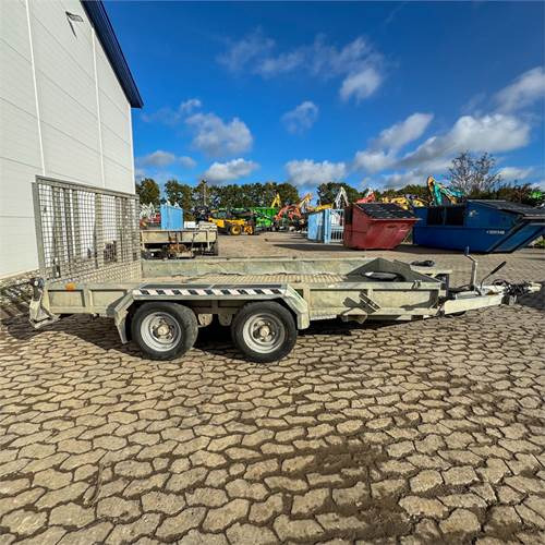 Nugent P3718 - Ρυμούλκες αυτοκίνητο: φωτογραφία 3 Nugent P3718 - Ρυμούλκες αυτοκίνητο: φωτογραφία 3