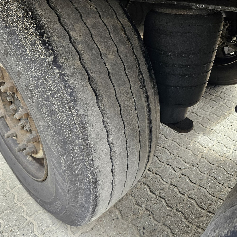 Επικαθήμενο ψυγείο Schmitz Køle Trailer: φωτογραφία 34 Επικαθήμενο ψυγείο Schmitz Køle Trailer: φωτογραφία 34