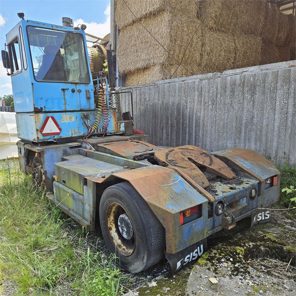 Sisu TRX 181 - Τράκτορας: φωτογραφία 4 Sisu TRX 181 - Τράκτορας: φωτογραφία 4