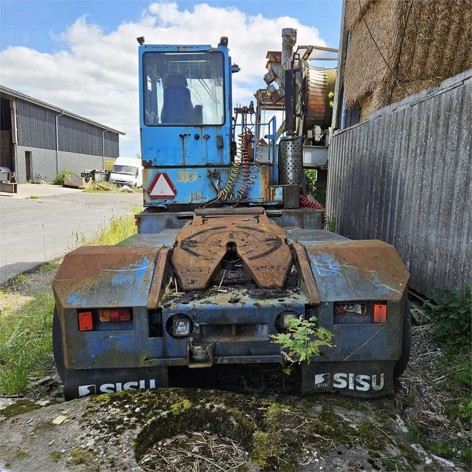 Sisu TRX 181 - Τράκτορας: φωτογραφία 5 Sisu TRX 181 - Τράκτορας: φωτογραφία 5