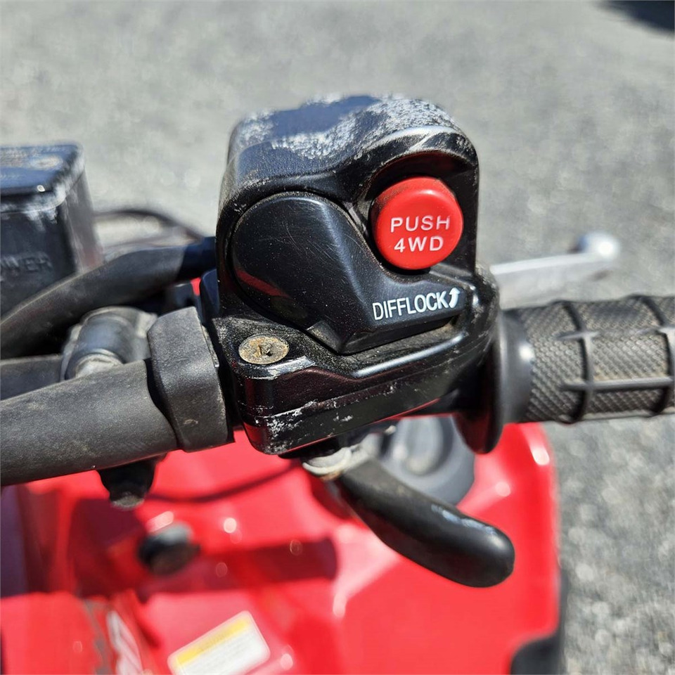 Τετράκλινα Suzuki Kingquad 700 4x4 Quadmatic I.R.S.: φωτογραφία 21 Τετράκλινα Suzuki Kingquad 700 4x4 Quadmatic I.R.S.: φωτογραφία 21