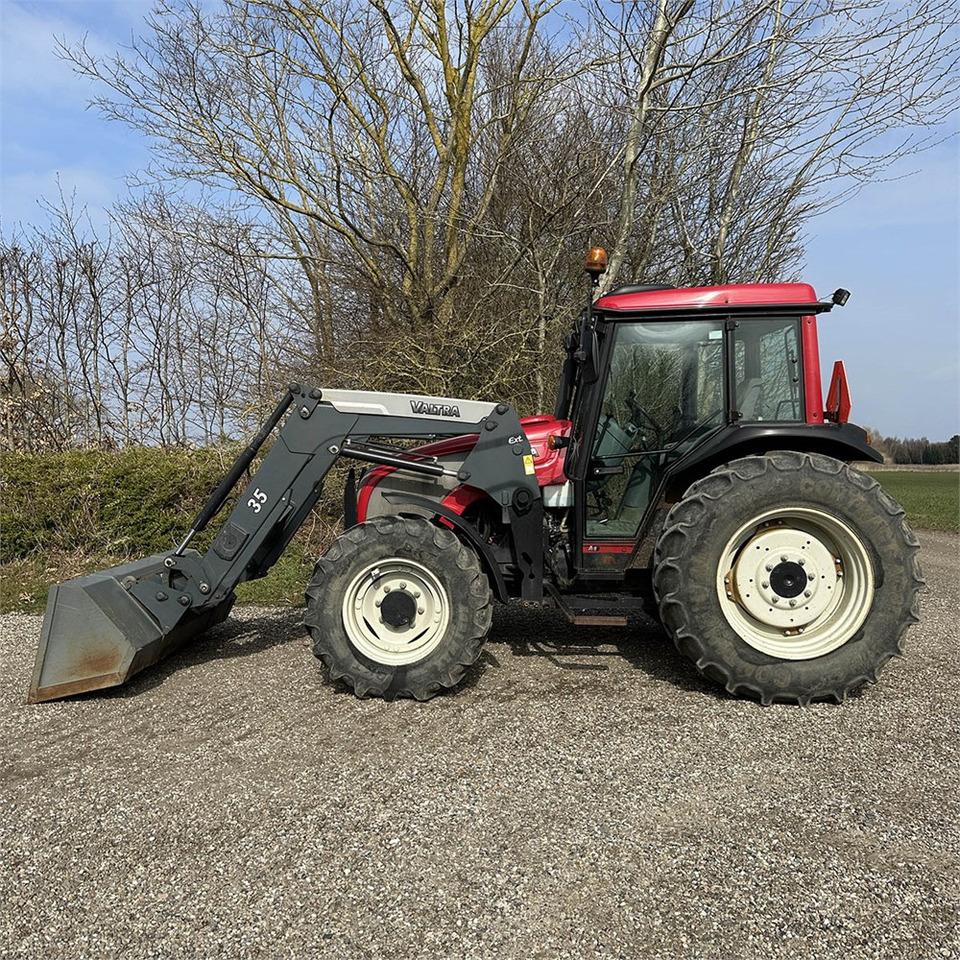 Valtra A85 - Τρακτέρ: φωτογραφία 4 Valtra A85 - Τρακτέρ: φωτογραφία 4