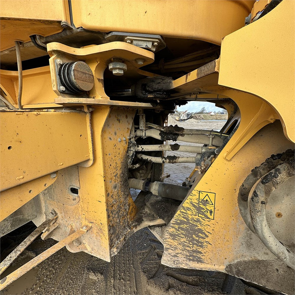 Ελαστιχοφόρος φορτωτής Volvo L150 G: φωτογραφία 29 Ελαστιχοφόρος φορτωτής Volvo L150 G: φωτογραφία 29