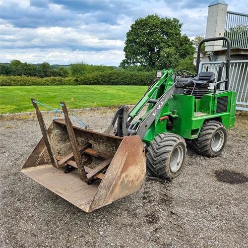 Volvo ZL302C - Ελαστιχοφόρος φορτωτής: φωτογραφία 2 Volvo ZL302C - Ελαστιχοφόρος φορτωτής: φωτογραφία 2