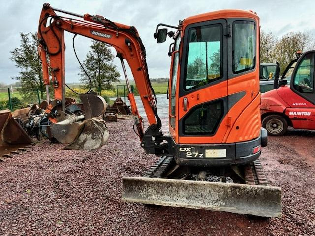 Doosan DX 27 Z - Μίνι εκσκαφέας: φωτογραφία 1 Doosan DX 27 Z - Μίνι εκσκαφέας: φωτογραφία 1