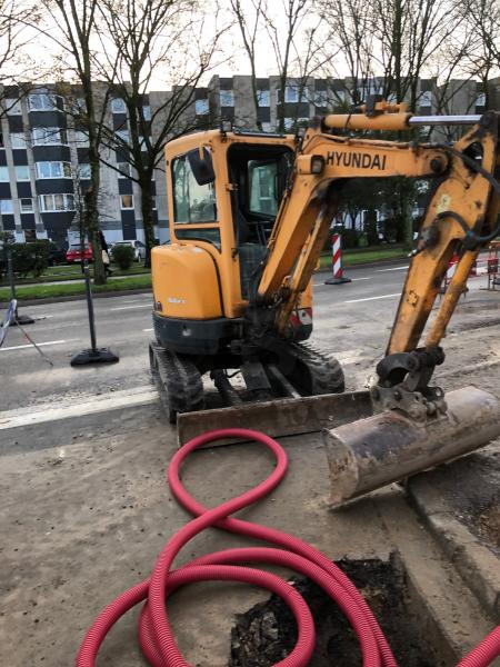 Hyundai 27Z-9 - Μίνι εκσκαφέας: φωτογραφία 2 Hyundai 27Z-9 - Μίνι εκσκαφέας: φωτογραφία 2