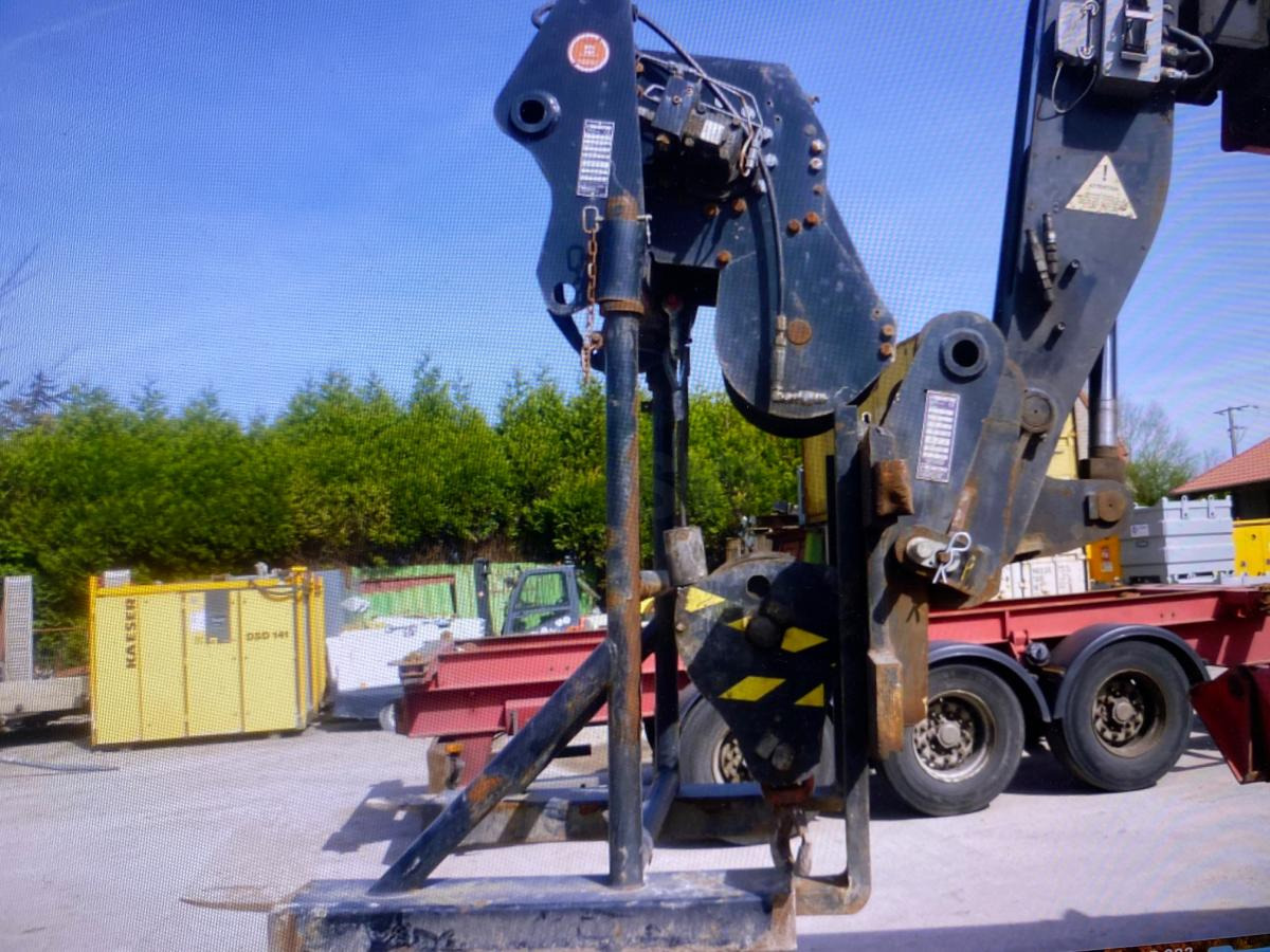 Τηλεσκοπικός φορτωτής Manitou MRT 1440 EASY: φωτογραφία 10 Τηλεσκοπικός φορτωτής Manitou MRT 1440 EASY: φωτογραφία 10