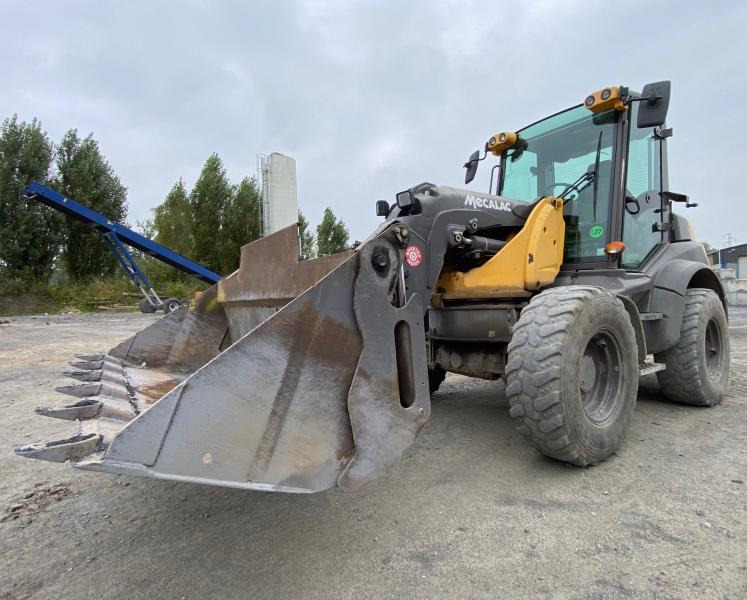 Mecalac AS 900 - Ελαστιχοφόρος φορτωτής: φωτογραφία 4 Mecalac AS 900 - Ελαστιχοφόρος φορτωτής: φωτογραφία 4