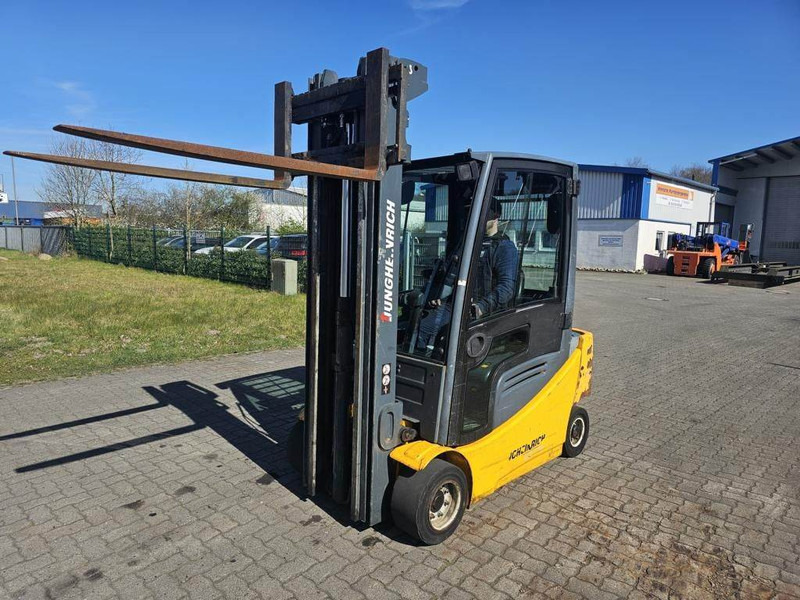 Jungheinrich EFG320 - Ηλεκτροκίνητο περονοφόρο: φωτογραφία 2 Jungheinrich EFG320 - Ηλεκτροκίνητο περονοφόρο: φωτογραφία 2