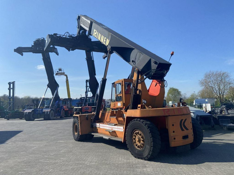 Kalmar DC4160RS4 - Reachstacker: φωτογραφία 5 Kalmar DC4160RS4 - Reachstacker: φωτογραφία 5