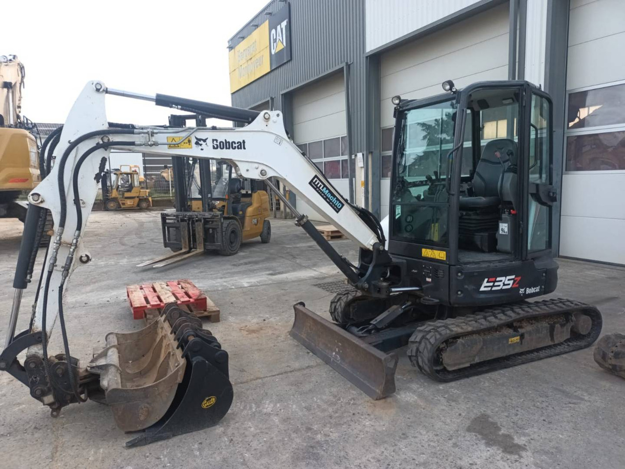 BOBCAT E35Z - Ερπυστριοφόρος εκσκαφέας: φωτογραφία 1 BOBCAT E35Z - Ερπυστριοφόρος εκσκαφέας: φωτογραφία 1
