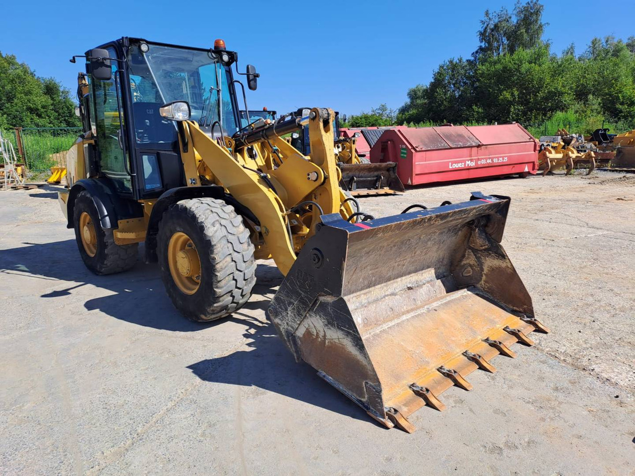 CAT 906M - Ελαστιχοφόρος φορτωτής: φωτογραφία 4 CAT 906M - Ελαστιχοφόρος φορτωτής: φωτογραφία 4