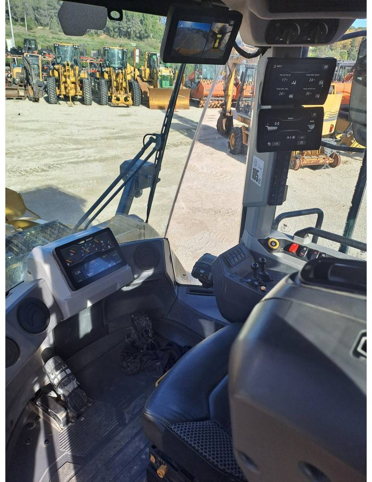 Ελαστιχοφόρος φορτωτής CAT 972 XE: φωτογραφία 14