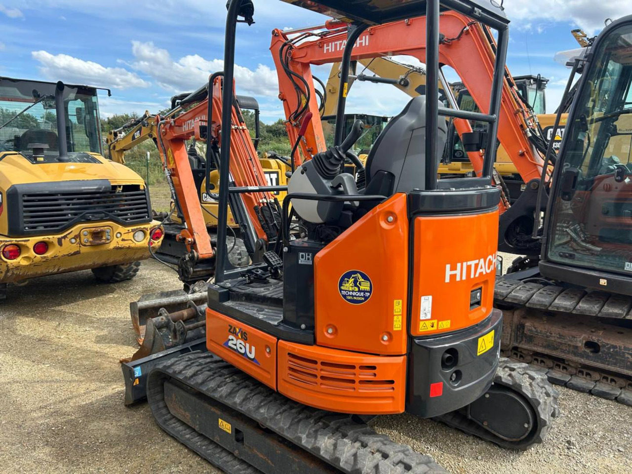 HITACHI ZX26U-6 - Ερπυστριοφόρος εκσκαφέας: φωτογραφία 4 HITACHI ZX26U-6 - Ερπυστριοφόρος εκσκαφέας: φωτογραφία 4