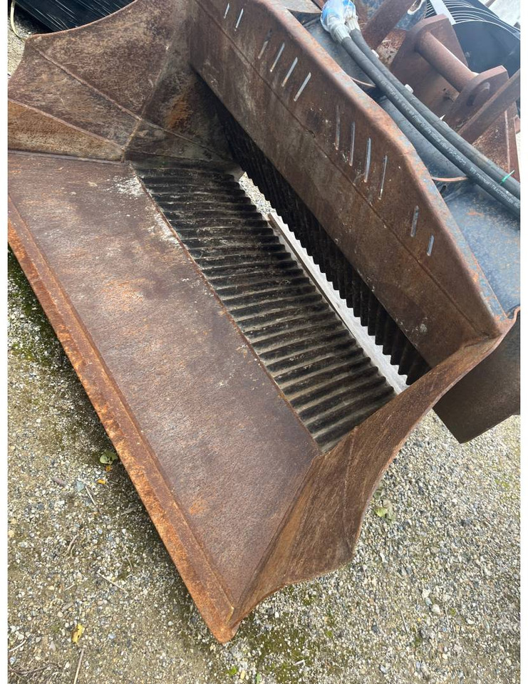 M B MANUFACTURING MB/L160/S2 - Κουβάς: φωτογραφία 3 M B MANUFACTURING MB/L160/S2 - Κουβάς: φωτογραφία 3