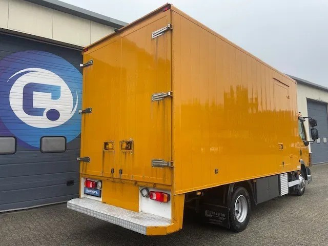 DAF LF 45.160 4x2 Euro 5 EEV - Year 2008 - Mobiele werkplaats - Bakwagen - Closed box - Km 268.123 - Φορτηγό κόφα: φωτογραφία 4 DAF LF 45.160 4x2 Euro 5 EEV - Year 2008 - Mobiele werkplaats - Bakwagen - Closed box - Km 268.123 - Φορτηγό κόφα: φωτογραφία 4