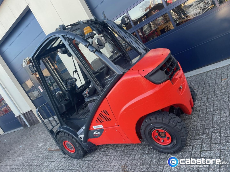 Linde H35D-02  Heftruck - Bouwjaar 2013 - Draaiuren 6892 - Diesel - Side Shift - Freelift - Doorrij hoogte 217 cm !! - Πετρελαιοκίνητο περονοφόρο: φωτογραφία 4 Linde H35D-02  Heftruck - Bouwjaar 2013 - Draaiuren 6892 - Diesel - Side Shift - Freelift - Doorrij hoogte 217 cm !! - Πετρελαιοκίνητο περονοφόρο: φωτογραφία 4