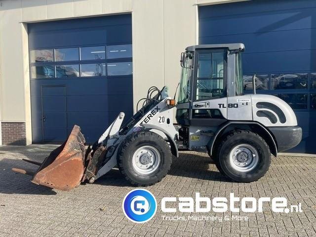 Terex TL 80 Wiellader - Bouwjaar 2008 - Urenstand 7490 - Palletvorken + Laadschop - Deutz Diesel - Ελαστιχοφόρος φορτωτής: φωτογραφία 4 Terex TL 80 Wiellader - Bouwjaar 2008 - Urenstand 7490 - Palletvorken + Laadschop - Deutz Diesel - Ελαστιχοφόρος φορτωτής: φωτογραφία 4