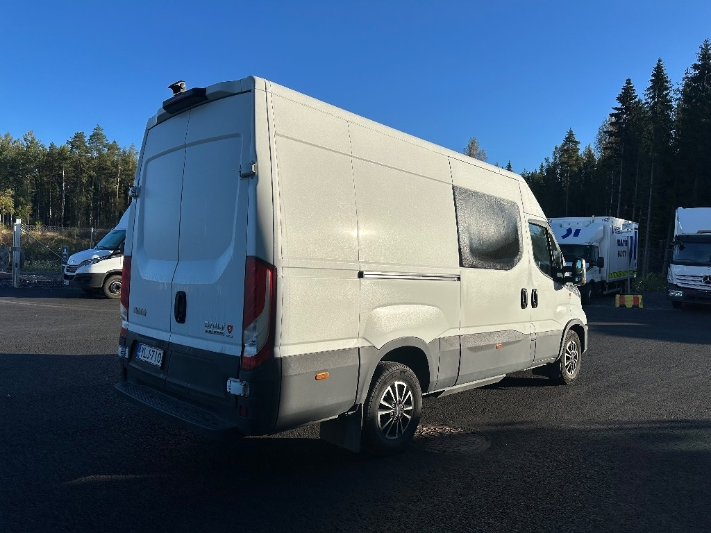 Iveco Daily 35S14 CNG A8 Huom! 6hlö PAKETTIAUTO  - Βαν: φωτογραφία 4 Iveco Daily 35S14 CNG A8 Huom! 6hlö PAKETTIAUTO  - Βαν: φωτογραφία 4