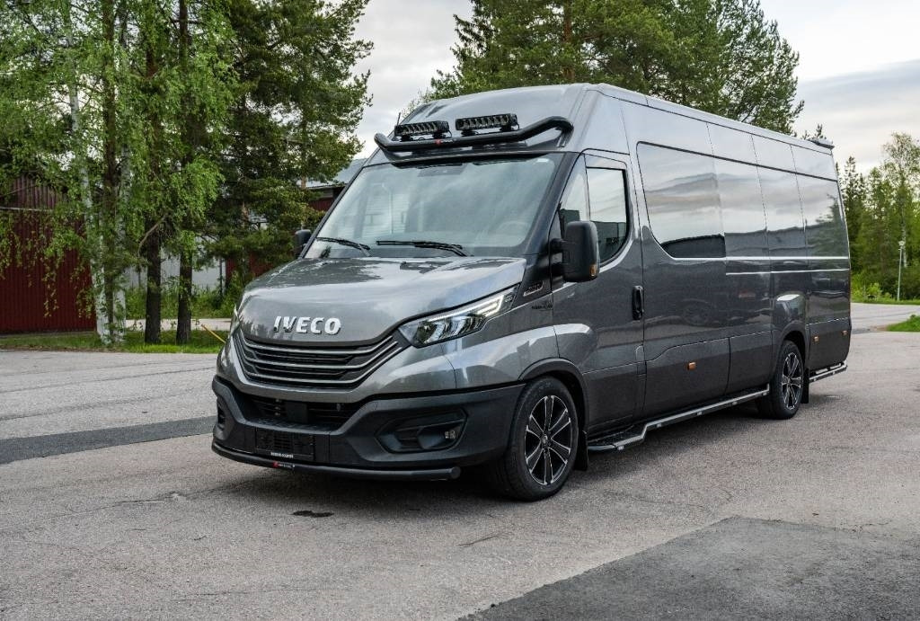 Iveco Daily 35S21A8 5hlö matkailuauto - Βαν: φωτογραφία 1 Iveco Daily 35S21A8 5hlö matkailuauto - Βαν: φωτογραφία 1