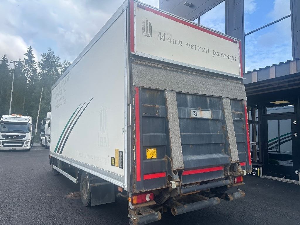 Iveco Eurocargo 100 E22 - Φορτηγό κόφα: φωτογραφία 4 Iveco Eurocargo 100 E22 - Φορτηγό κόφα: φωτογραφία 4