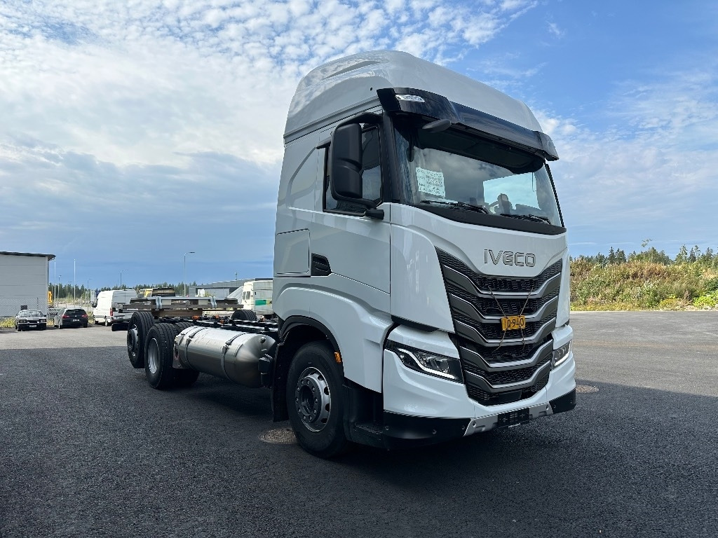 Iveco S-Way AS26S50 NP 2xLNG 6x2*4 - Φορτηγό σασί: φωτογραφία 3 Iveco S-Way AS26S50 NP 2xLNG 6x2*4 - Φορτηγό σασί: φωτογραφία 3