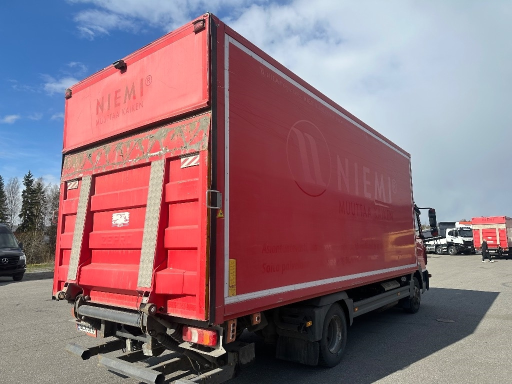 Mercedes-Benz Atego 818 - Φορτηγό κόφα: φωτογραφία 3 Mercedes-Benz Atego 818 - Φορτηγό κόφα: φωτογραφία 3