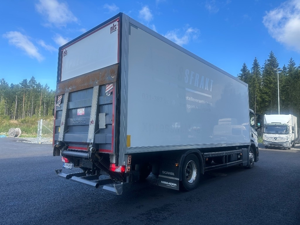 Scania P250 - Φορτηγό κόφα: φωτογραφία 4 Scania P250 - Φορτηγό κόφα: φωτογραφία 4