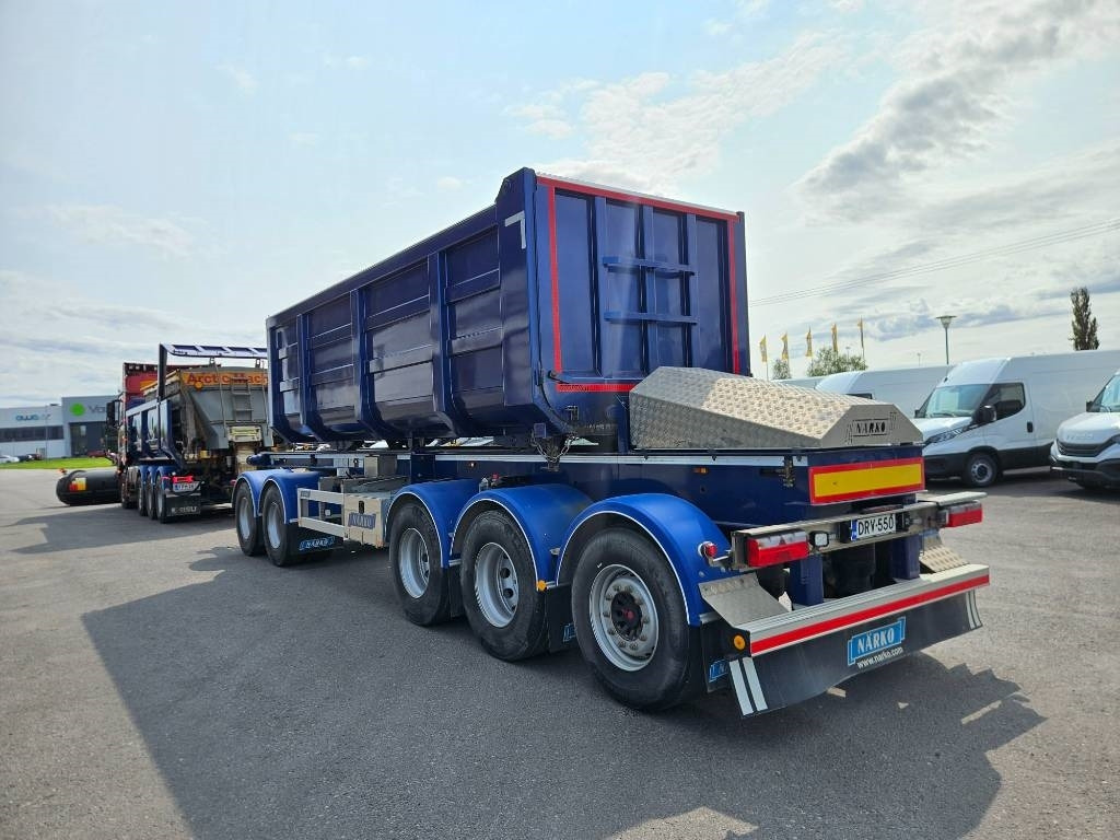 Sisu Polar 625 76tn tienhoitoauto - Φορτηγό ανατρεπόμενο: φωτογραφία 3 Sisu Polar 625 76tn tienhoitoauto - Φορτηγό ανατρεπόμενο: φωτογραφία 3