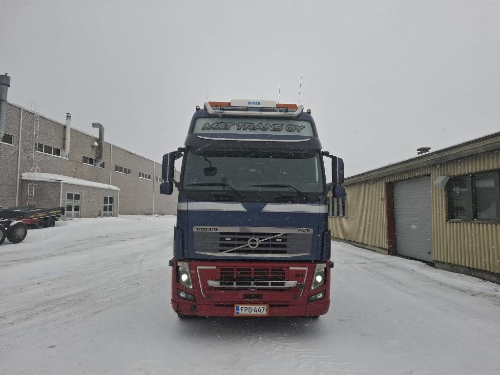 Volvo FH16 700 8x4 XXL GLOBE + Faymonville 4aks kehto - Τράκτορας: φωτογραφία 2 Volvo FH16 700 8x4 XXL GLOBE + Faymonville 4aks kehto - Τράκτορας: φωτογραφία 2