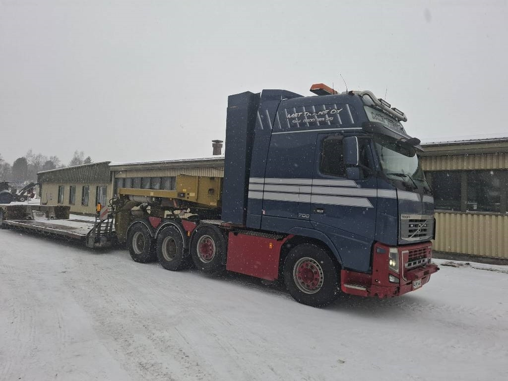 Volvo FH16 700 8x4 XXL GLOBE + Faymonville 4aks kehto - Τράκτορας: φωτογραφία 3 Volvo FH16 700 8x4 XXL GLOBE + Faymonville 4aks kehto - Τράκτορας: φωτογραφία 3