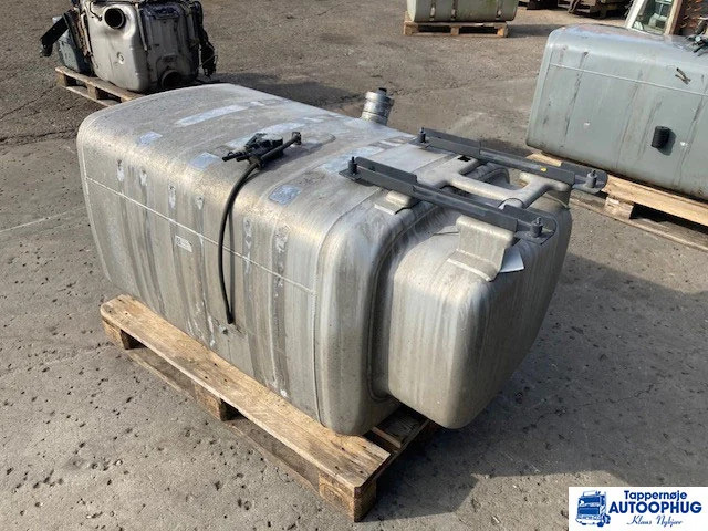 Scania fuel tank 610 liter Scania 2132702 - Ρεζερβουάρ καυσίμου για Φορτηγό: φωτογραφία 2 Scania fuel tank 610 liter Scania 2132702 - Ρεζερβουάρ καυσίμου για Φορτηγό: φωτογραφία 2