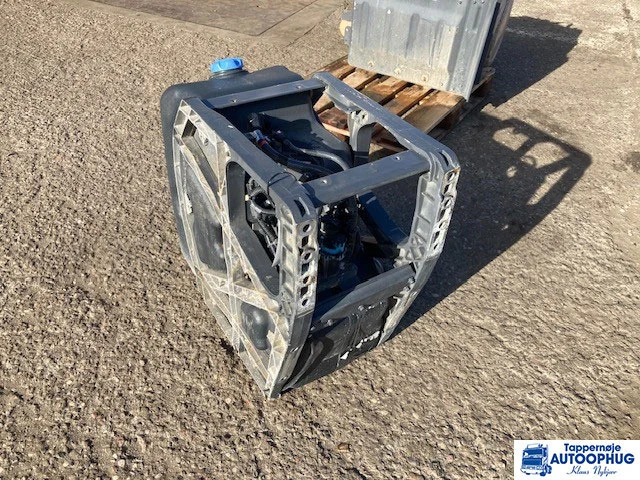 Volvo Adblue tank 21645367 – 23251720 - Μονάδα ρεζερβουάρ AdBlue για Φορτηγό: φωτογραφία 3 Volvo Adblue tank 21645367 – 23251720 - Μονάδα ρεζερβουάρ AdBlue για Φορτηγό: φωτογραφία 3