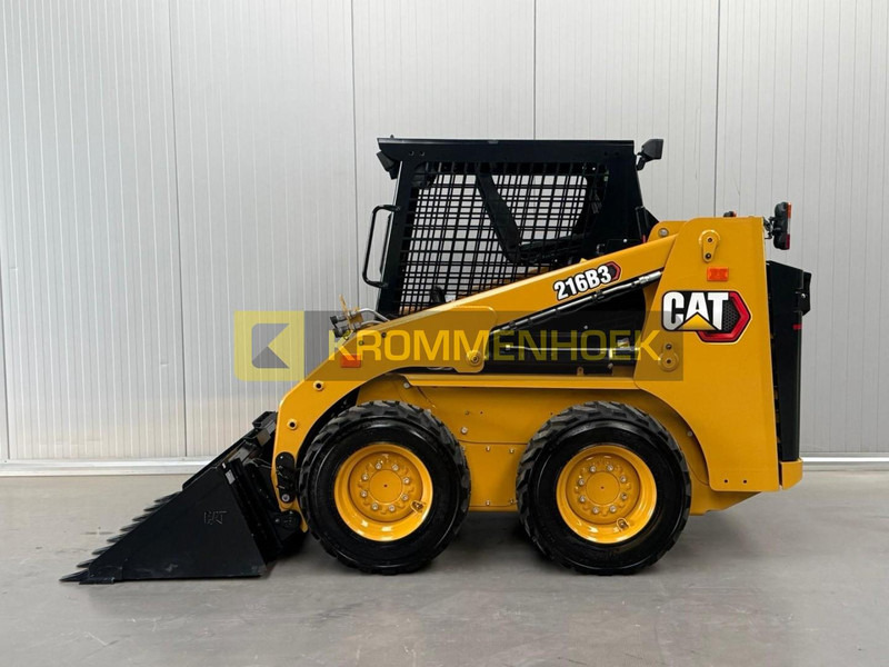 Caterpillar 216 B3 - Φορτωτής πλάγιας ολίσθησης: φωτογραφία 1 Caterpillar 216 B3 - Φορτωτής πλάγιας ολίσθησης: φωτογραφία 1