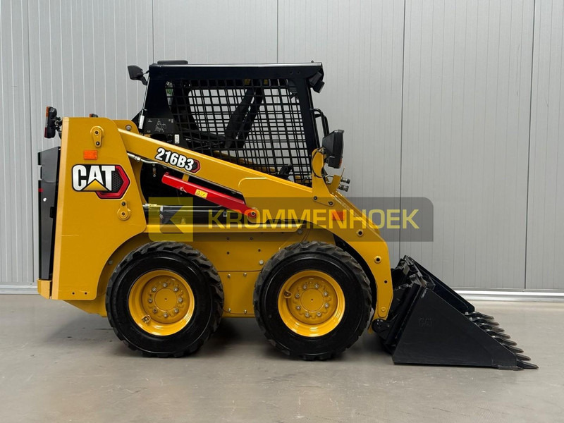 Caterpillar 216 B3 - Φορτωτής πλάγιας ολίσθησης: φωτογραφία 5 Caterpillar 216 B3 - Φορτωτής πλάγιας ολίσθησης: φωτογραφία 5