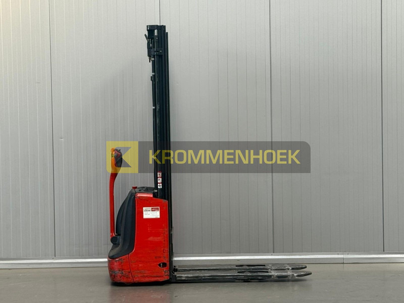 Linde L 10 - Μηχάνημα στοίβαξης: φωτογραφία 5 Linde L 10 - Μηχάνημα στοίβαξης: φωτογραφία 5