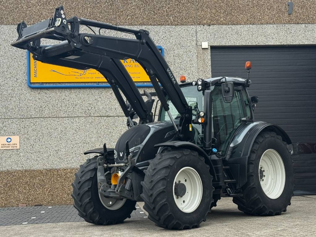 Valtra N174D, Frontlinkage + PTO, Frontloader, 3846 hours - Τρακτέρ: φωτογραφία 1 Valtra N174D, Frontlinkage + PTO, Frontloader, 3846 hours - Τρακτέρ: φωτογραφία 1