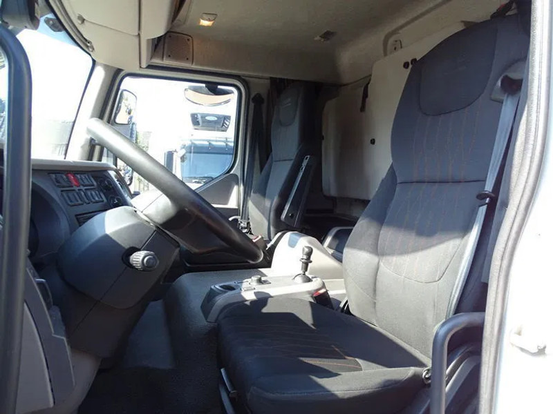 DAF LF 260 16 TON SLEEPER BOX 720X250X244 LBW 1.5 T - Φορτηγό κόφα: φωτογραφία 4 DAF LF 260 16 TON SLEEPER BOX 720X250X244 LBW 1.5 T - Φορτηγό κόφα: φωτογραφία 4