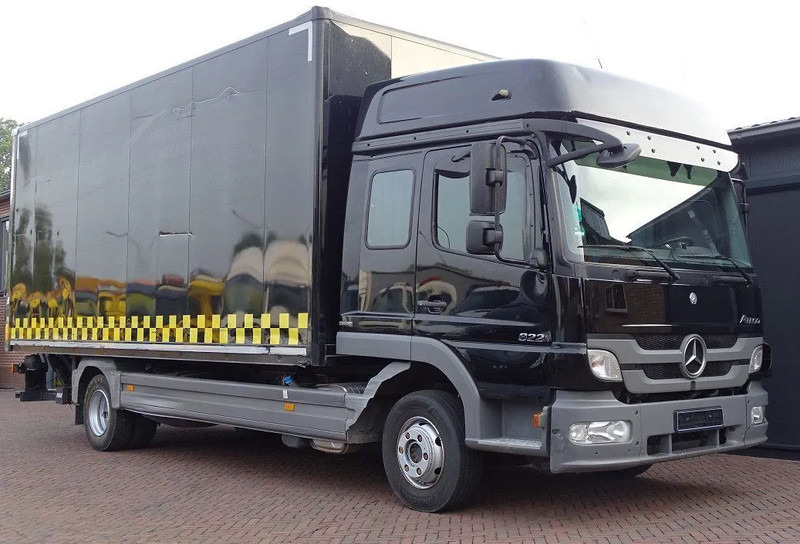 Mercedes-Benz Atego CREWCAB 6 SEATS standheizung lbw 1.5 ton - Φορτηγό κόφα: φωτογραφία 1 Mercedes-Benz Atego CREWCAB 6 SEATS standheizung lbw 1.5 ton - Φορτηγό κόφα: φωτογραφία 1